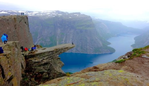 ノルウェー「トロルの舌」は絶景だった！行き方と持ち物・体験記